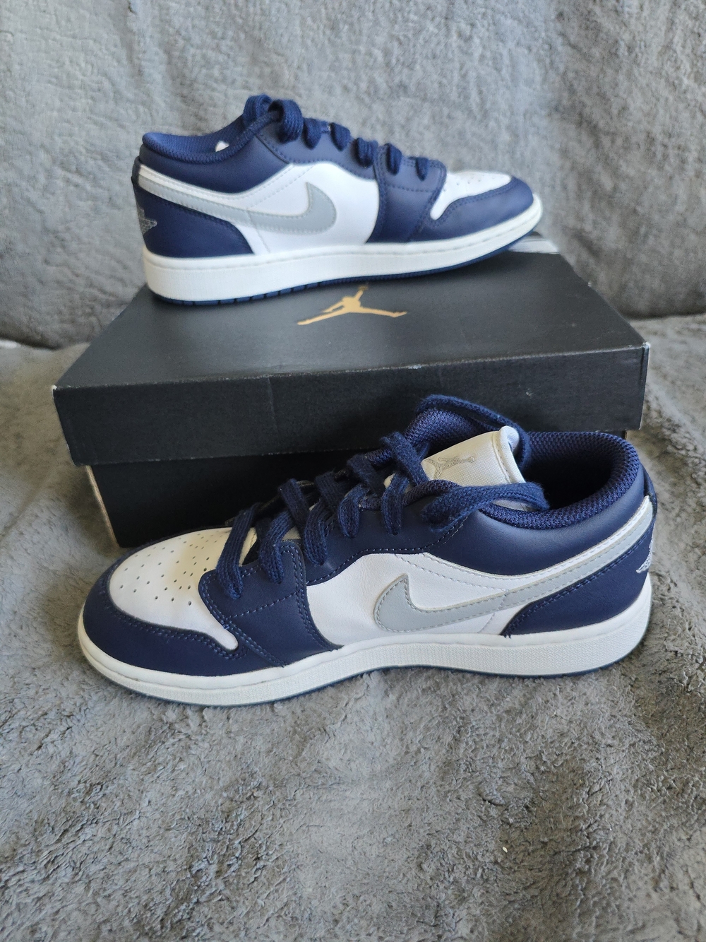 Jordan Kids' Low Top Sneakers - Navy and White